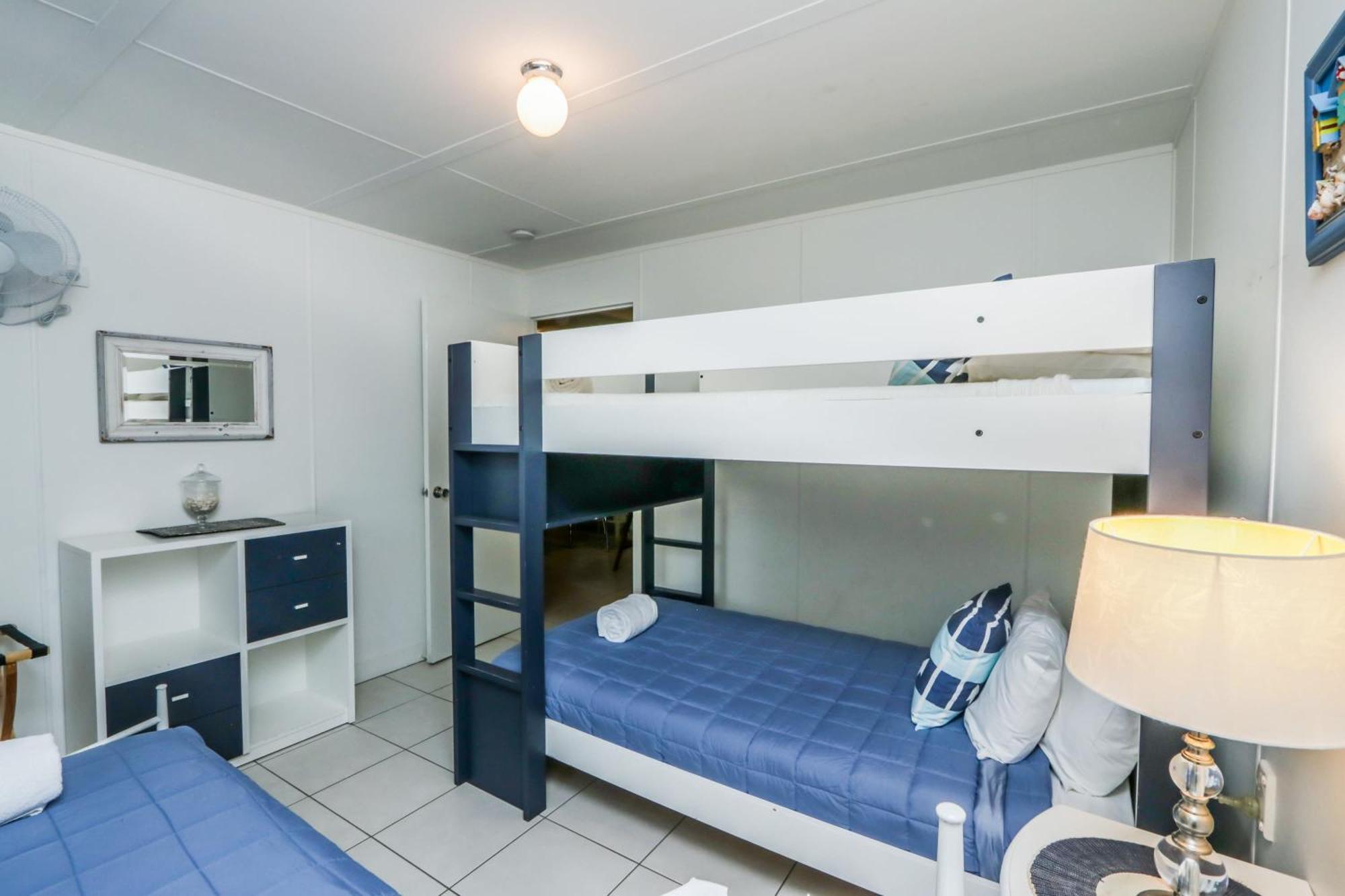 Holiday home A Lure - Large 3-bedroom Central Beach House, Just A 2-minute Walk To Gorgeous Main Beach *