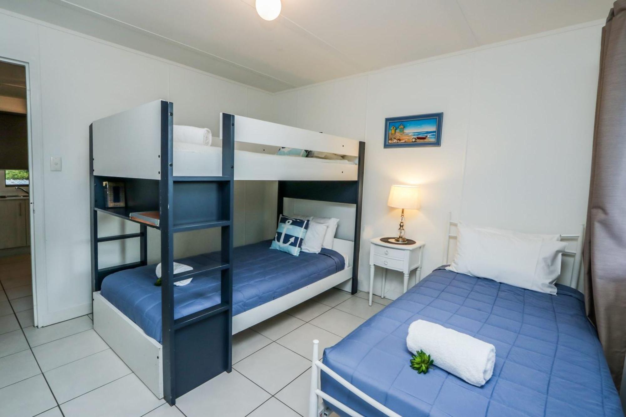 A Lure - Large 3-bedroom Central Beach House, Just A 2-minute Walk To Gorgeous Main Beach Holiday home Agnes Water