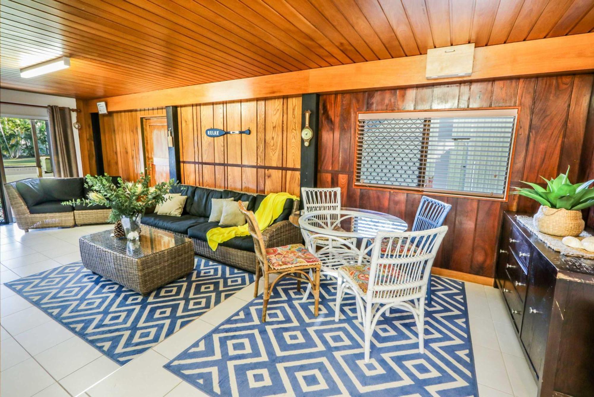 A Lure - 100m To Main Holiday home