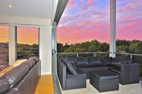 Apartment Loka Santi 10 - Beachfront Unit