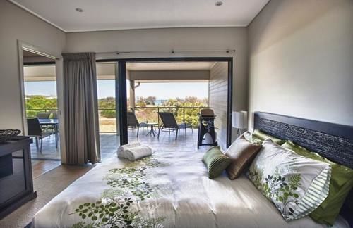 Apartment Loka Santi 10 - Beachfront Unit *