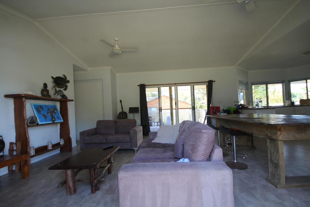 Castaway House- No Parties - No Pets Homestay *